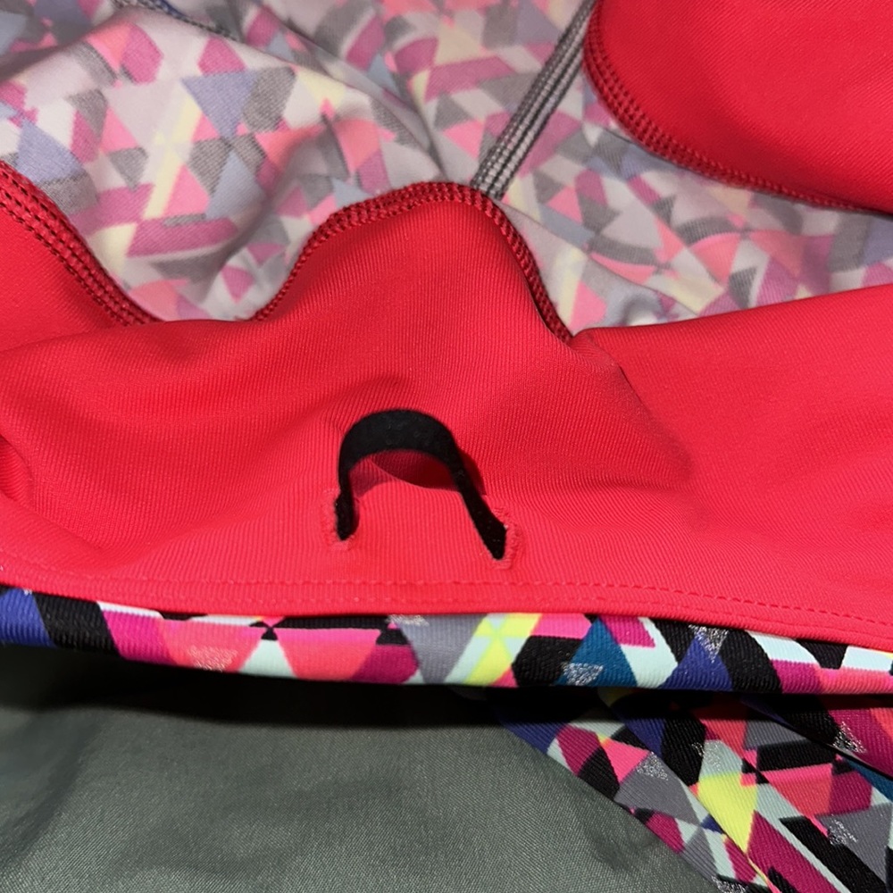 Victoria’s Secret Sport yoga/work out reflective adjustable pants - Picture 4 of 6